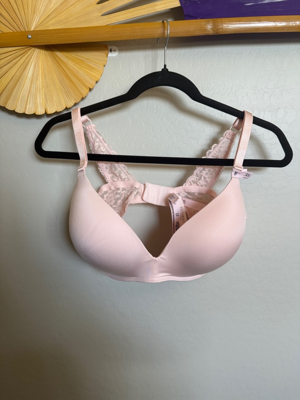 Victoria's Secret Pale Pink Lace-Back T-Shirt Bra
